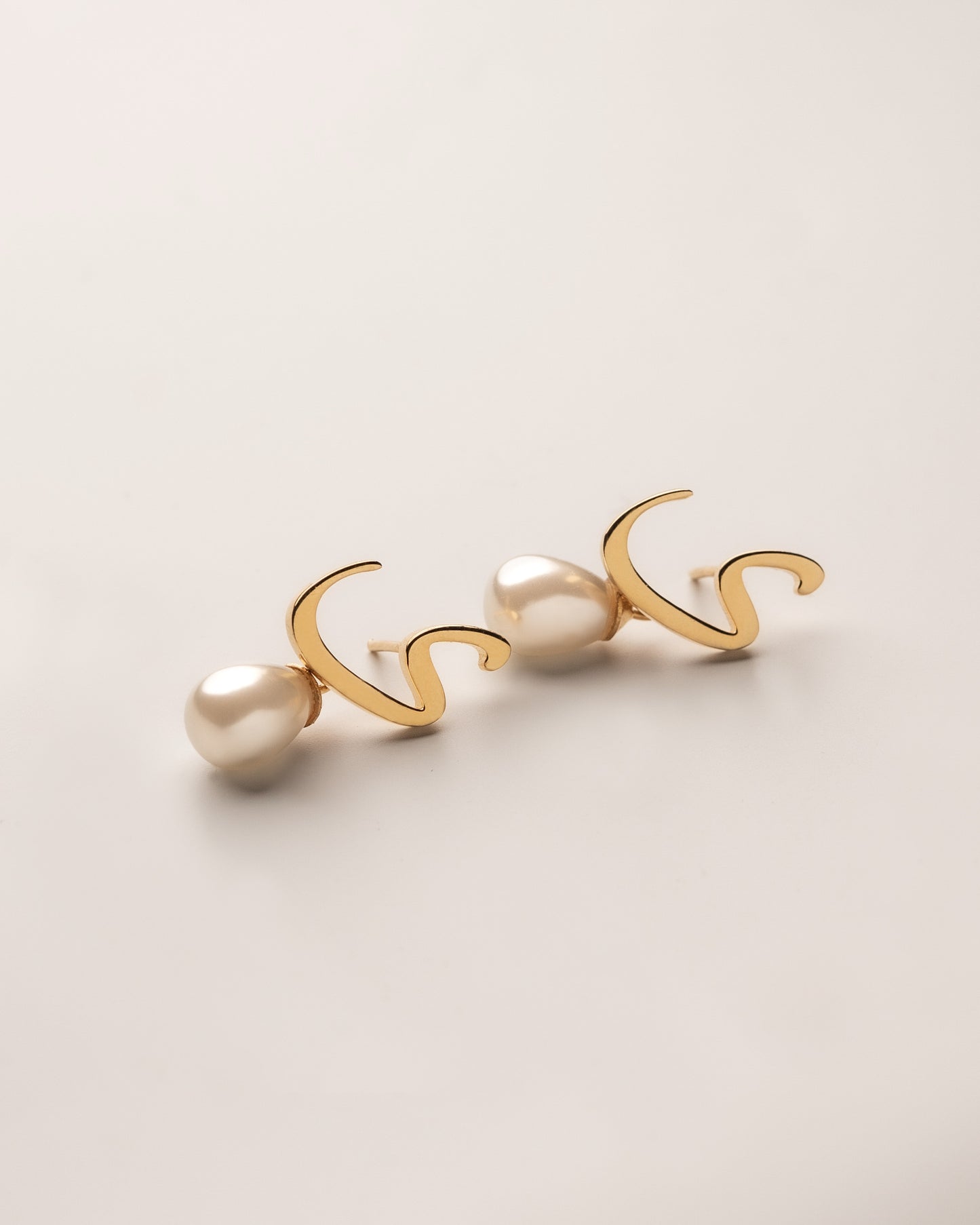 Calligraphed Initial Earring ی