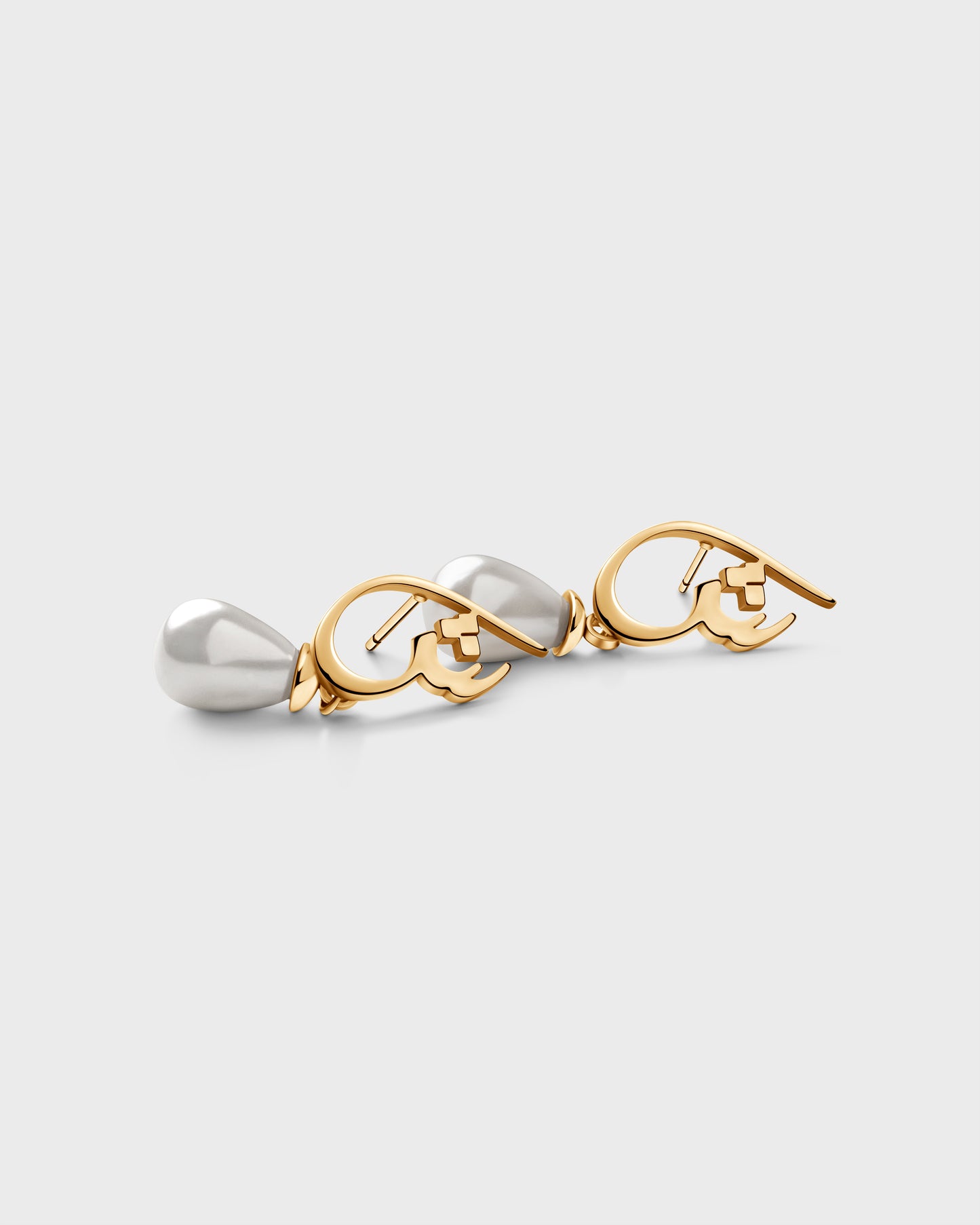 Calligraphed Initial Earring ش