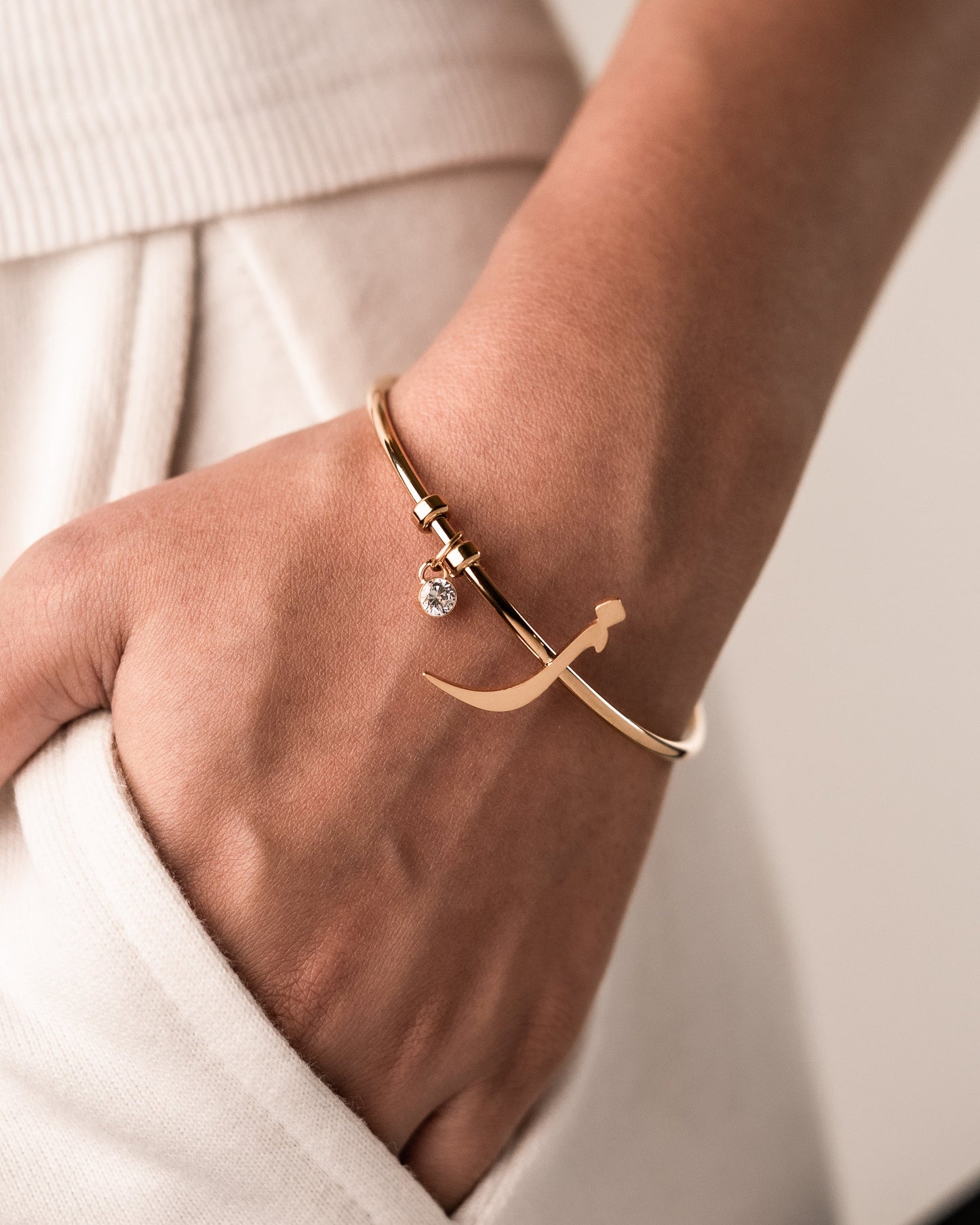 Initial Cuff ز